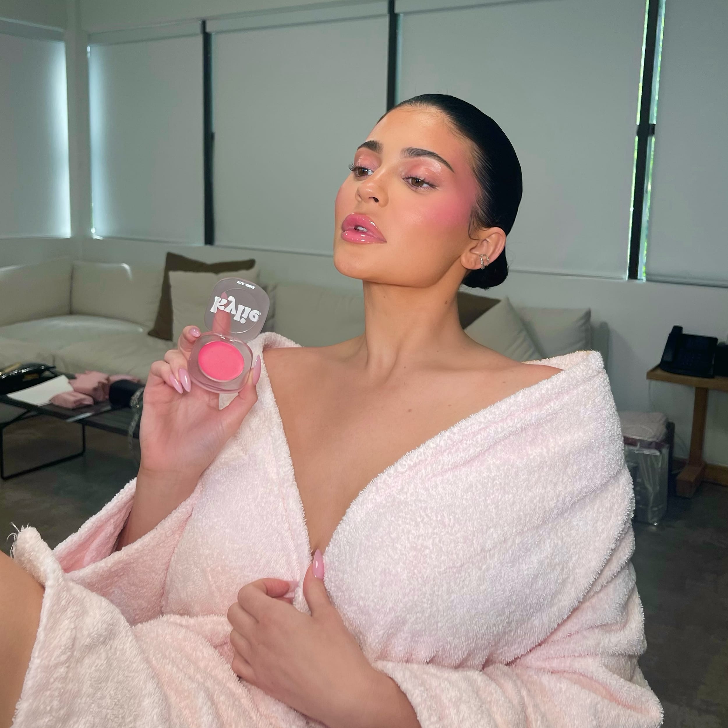 No Makeup. Makeup Bundle - Image 4
